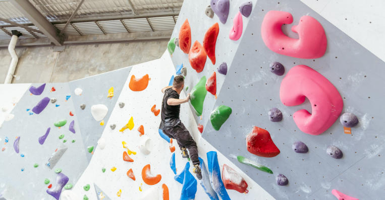 boulder climbing