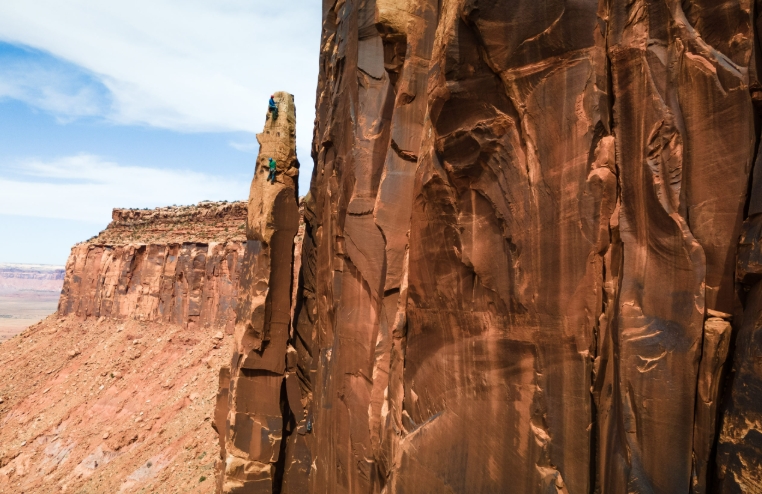 rock climbing magazine