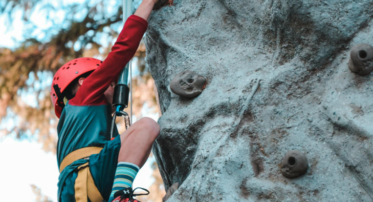 outdoor bouldering near me