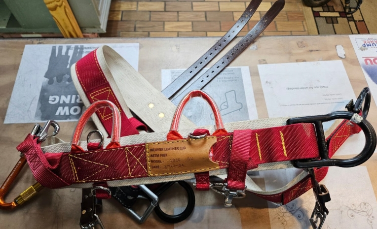 weaver climbing saddle