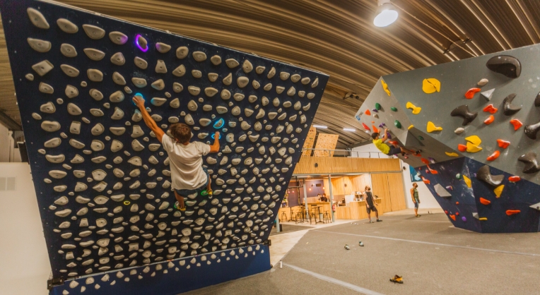 axis climbing holds