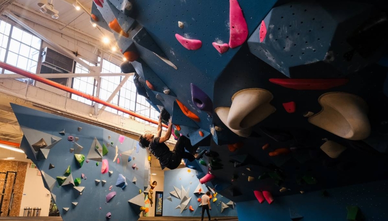 chelsea piers rock climbing