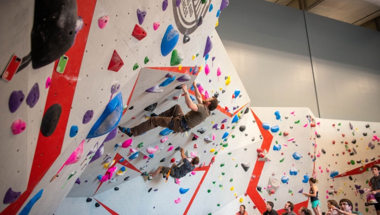 climbing red point