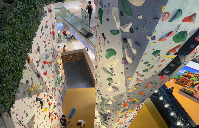 funan mall rock climbing