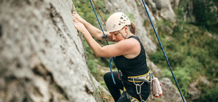 different types of rock climbing