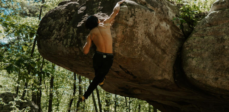 bouldering v3