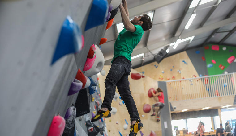 moving climbing wall