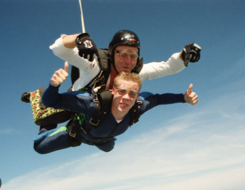 Skydiving Vs Bungee Jumping Which Is More Extreme