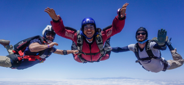 Can You Skydive Alone The First Time Explained