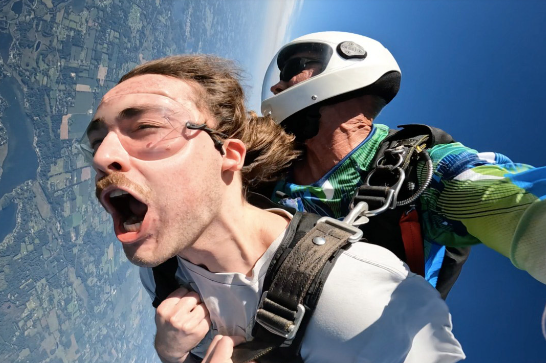 How To Prevent Motion Sickness While Skydiving
